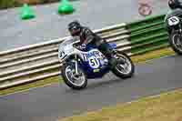 Vintage-motorcycle-club;eventdigitalimages;mallory-park;mallory-park-trackday-photographs;no-limits-trackdays;peter-wileman-photography;trackday-digital-images;trackday-photos;vmcc-festival-1000-bikes-photographs